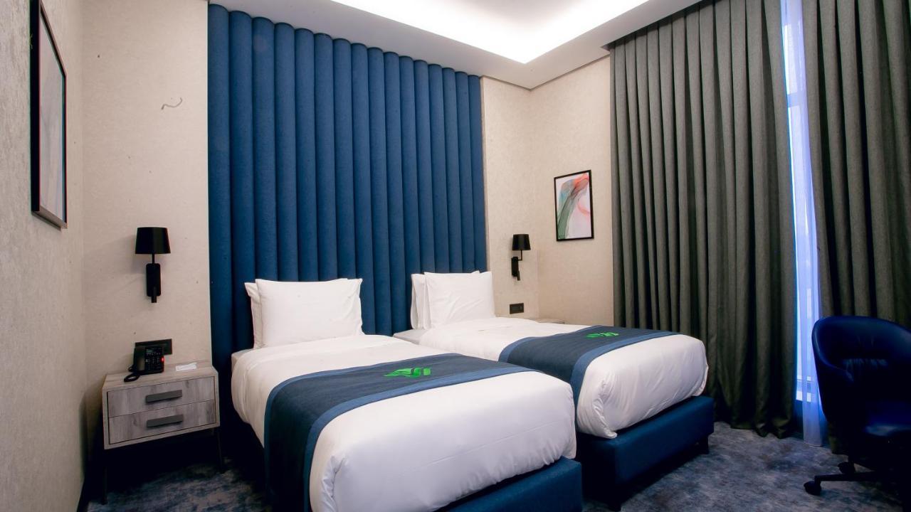 Hotel Wyndham Garden Baky Esterno foto